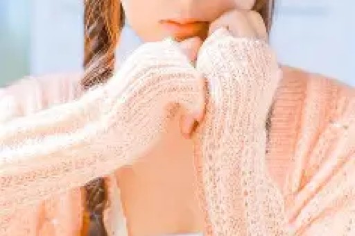 吃相太丑！出轨卖假狂赚百万伊能静遭央视曝光秦昊也救不了她