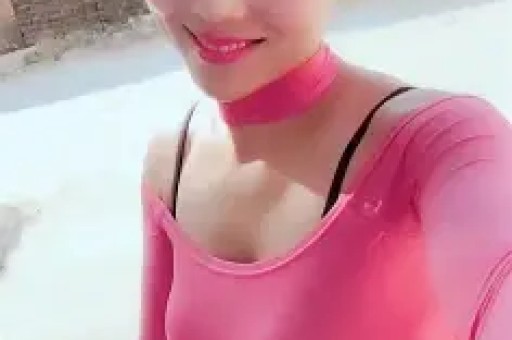 成龙跟儿子罕见同框43岁房祖名被曝生病戴帽子掩盖病情